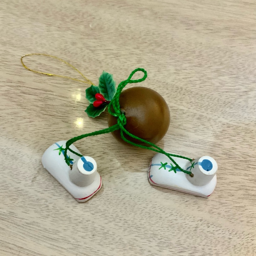Basketball Wooden Ornament Kurt S. Adler Santa’s World Vintage Christmas 1984